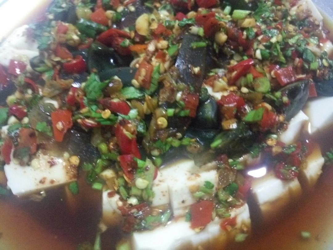 皮蛋豆腐