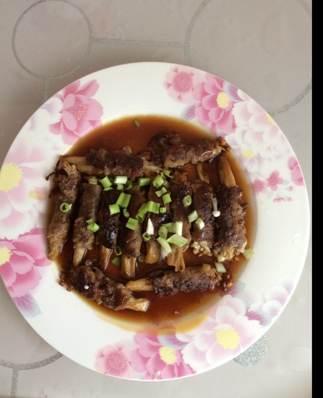 肥牛金针菇卷