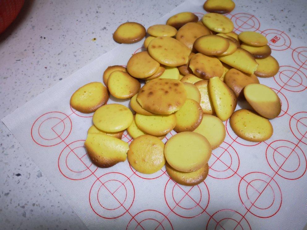 蛋黄小西饼（烤箱做饼干，简单又好吃）
