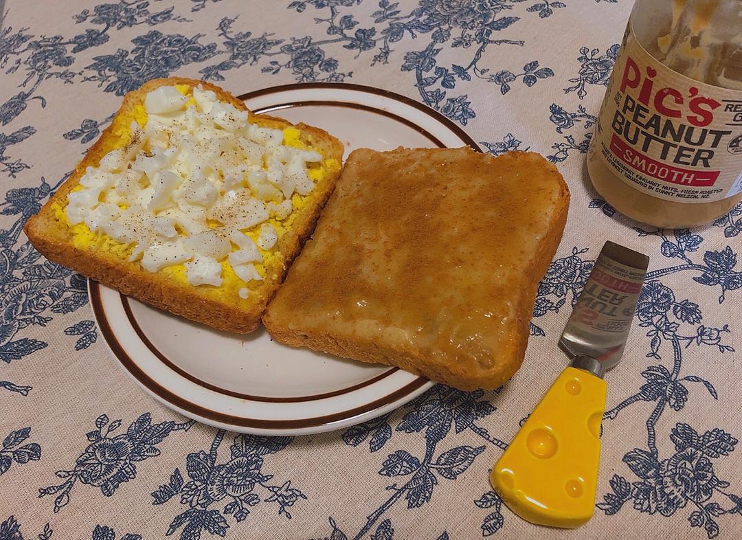 香蕉泥花生酱三明治（我的食欲稳定器）| 健康·三餐