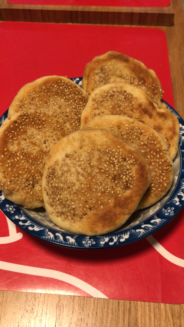 发面椒盐三角饼 味道媲美饼店 附整形细节视频