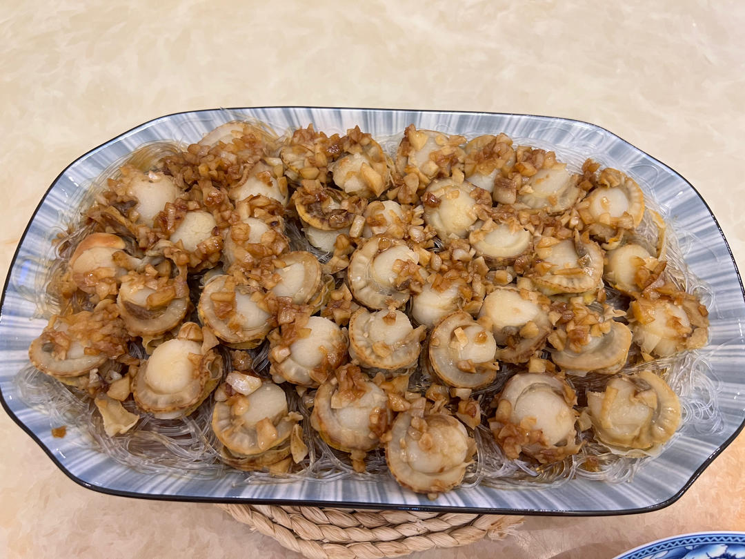 蒜蓉扇贝肉蒸粉丝