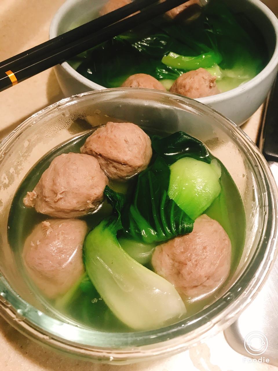 生菜牛肉丸汤