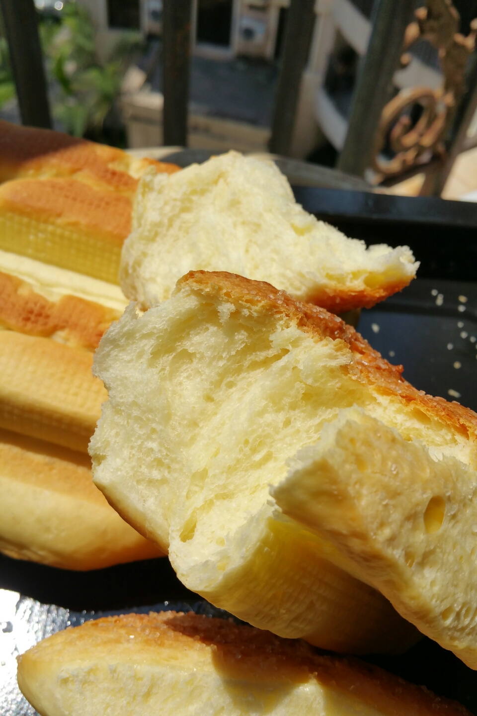 椰蓉麻花面包