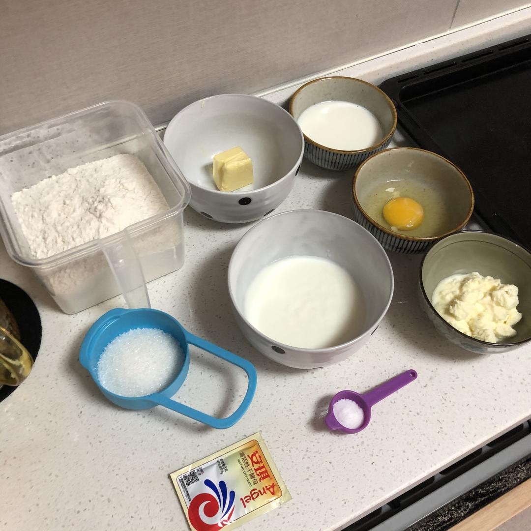 纯奶手撕吐司的做法 步骤1
