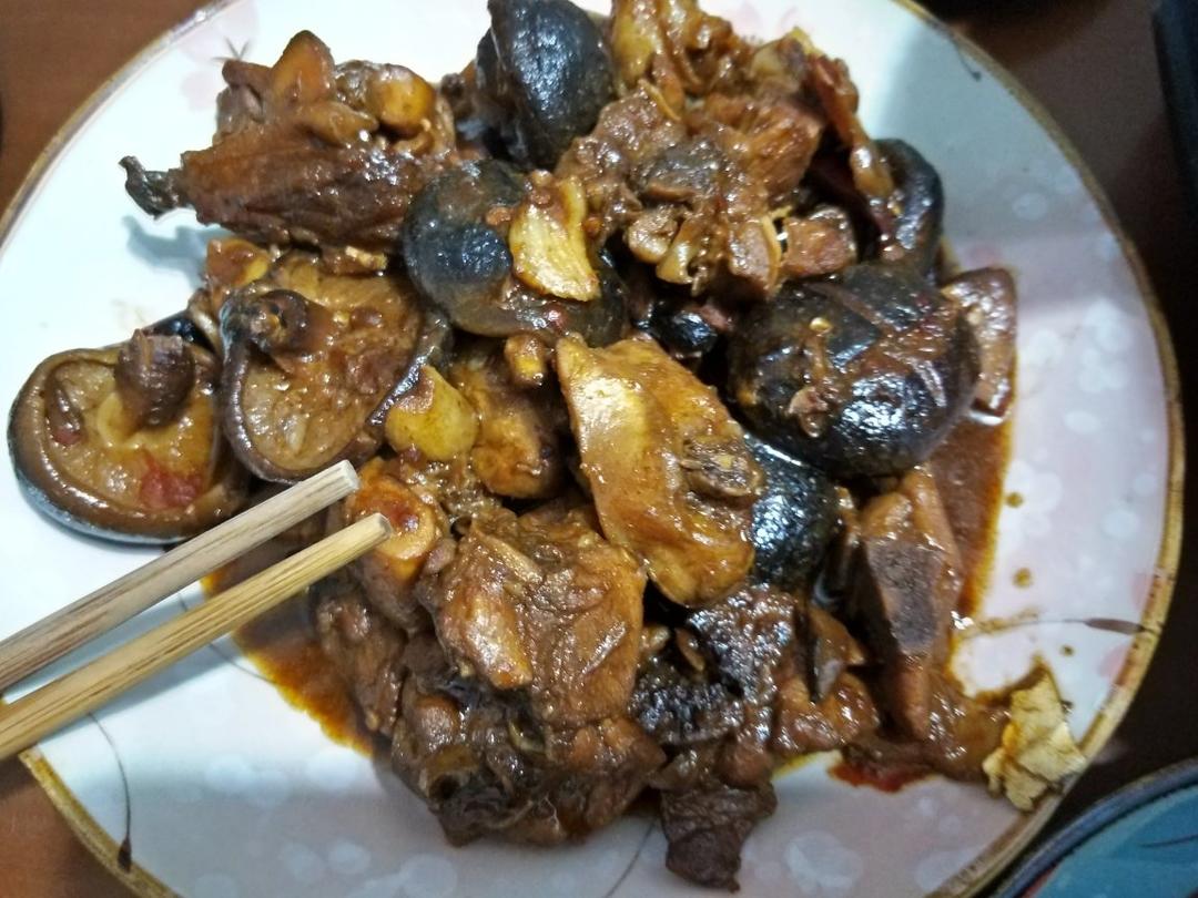 笋干烧排骨【北鼎珐琅锅食谱】
