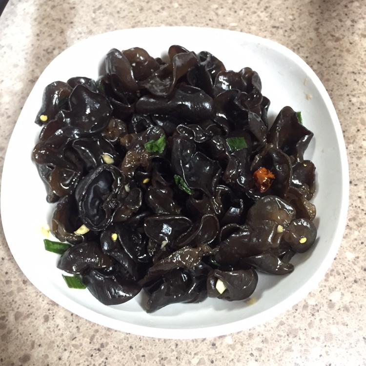 凉拌黑木耳