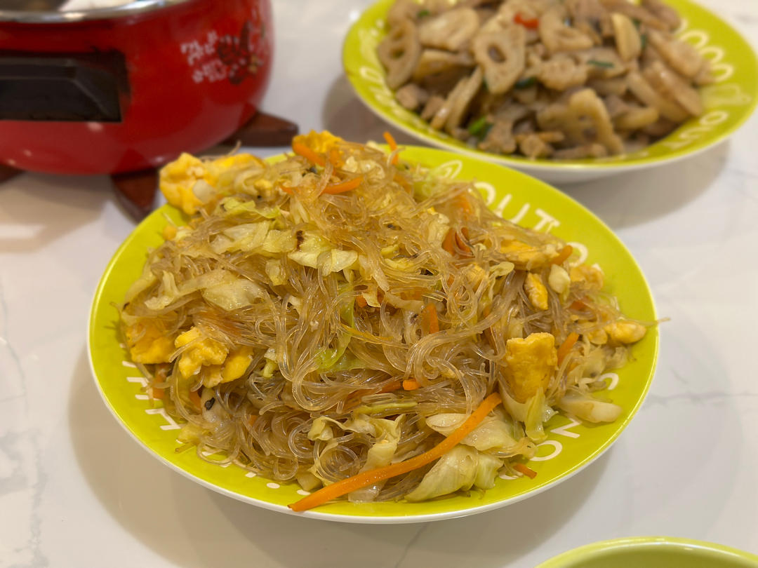 鸡蛋包菜粉丝