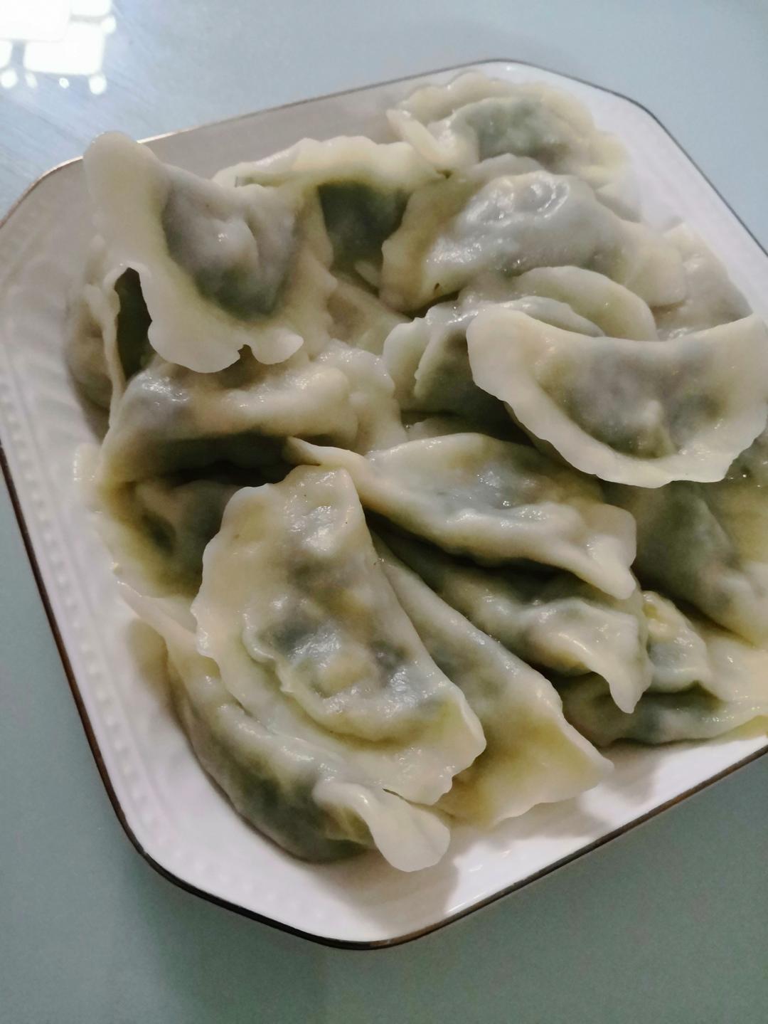 韭菜鸡蛋饺子，馄饨