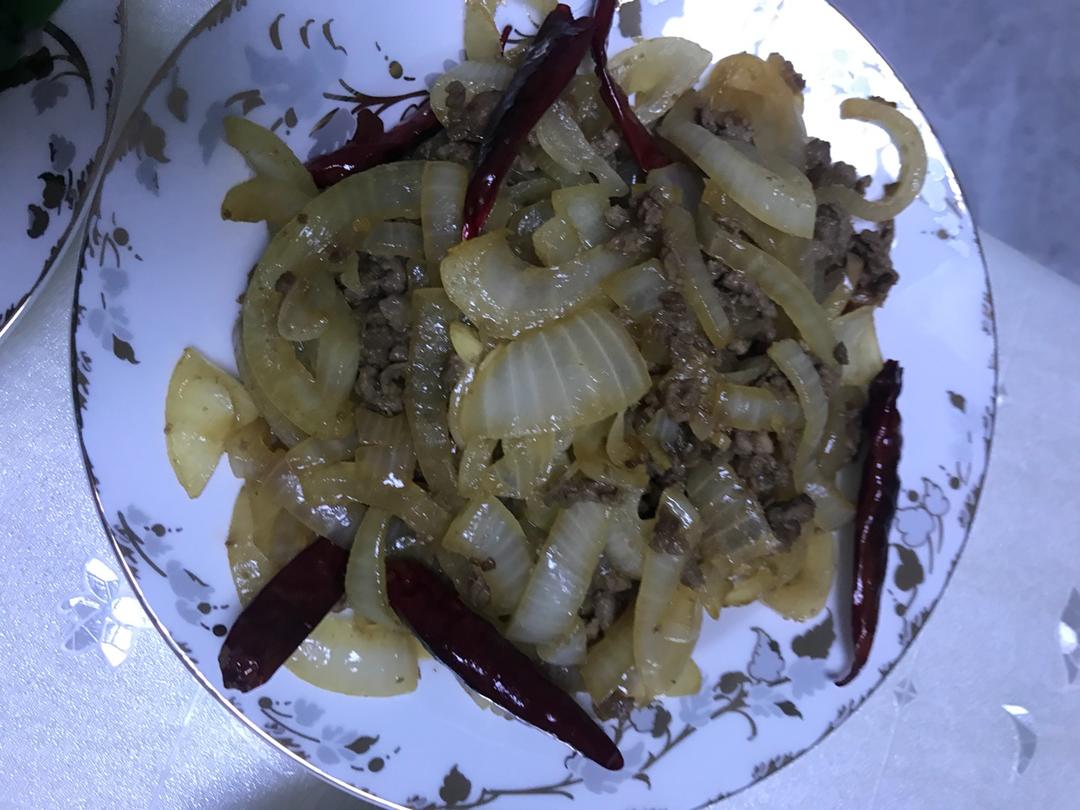 洋葱青椒炒肉