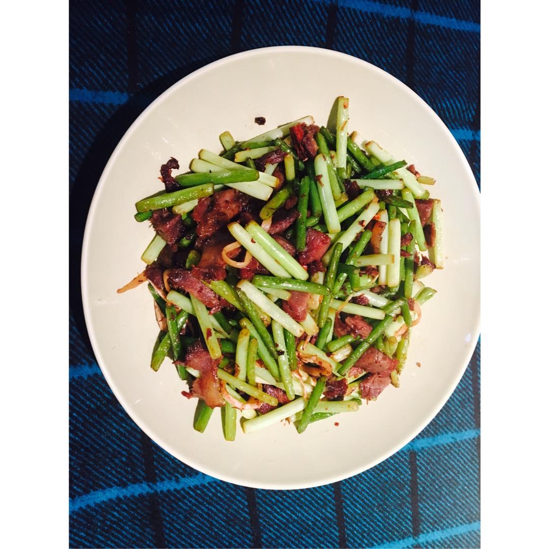 蒜苔炒牛肉（湘味）