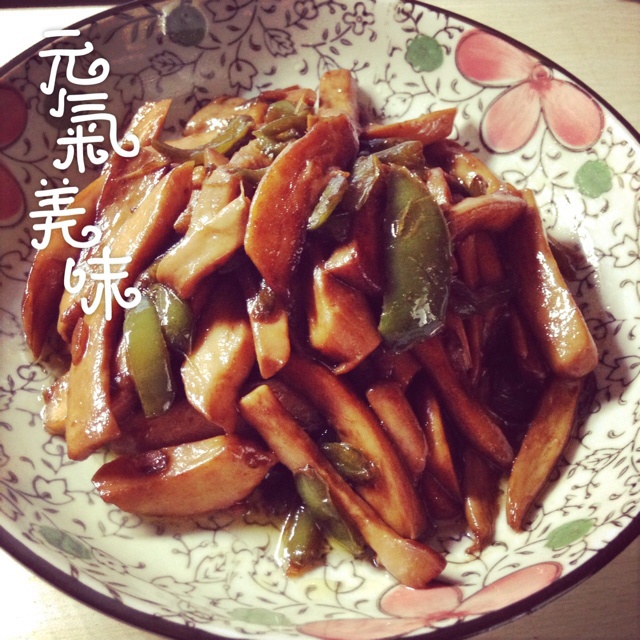 青椒素炒杏鲍菇