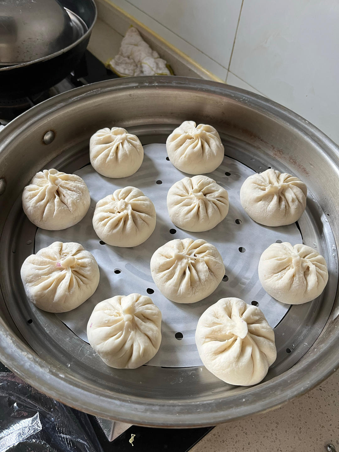 鲜美多汁的洋葱牛肉包子