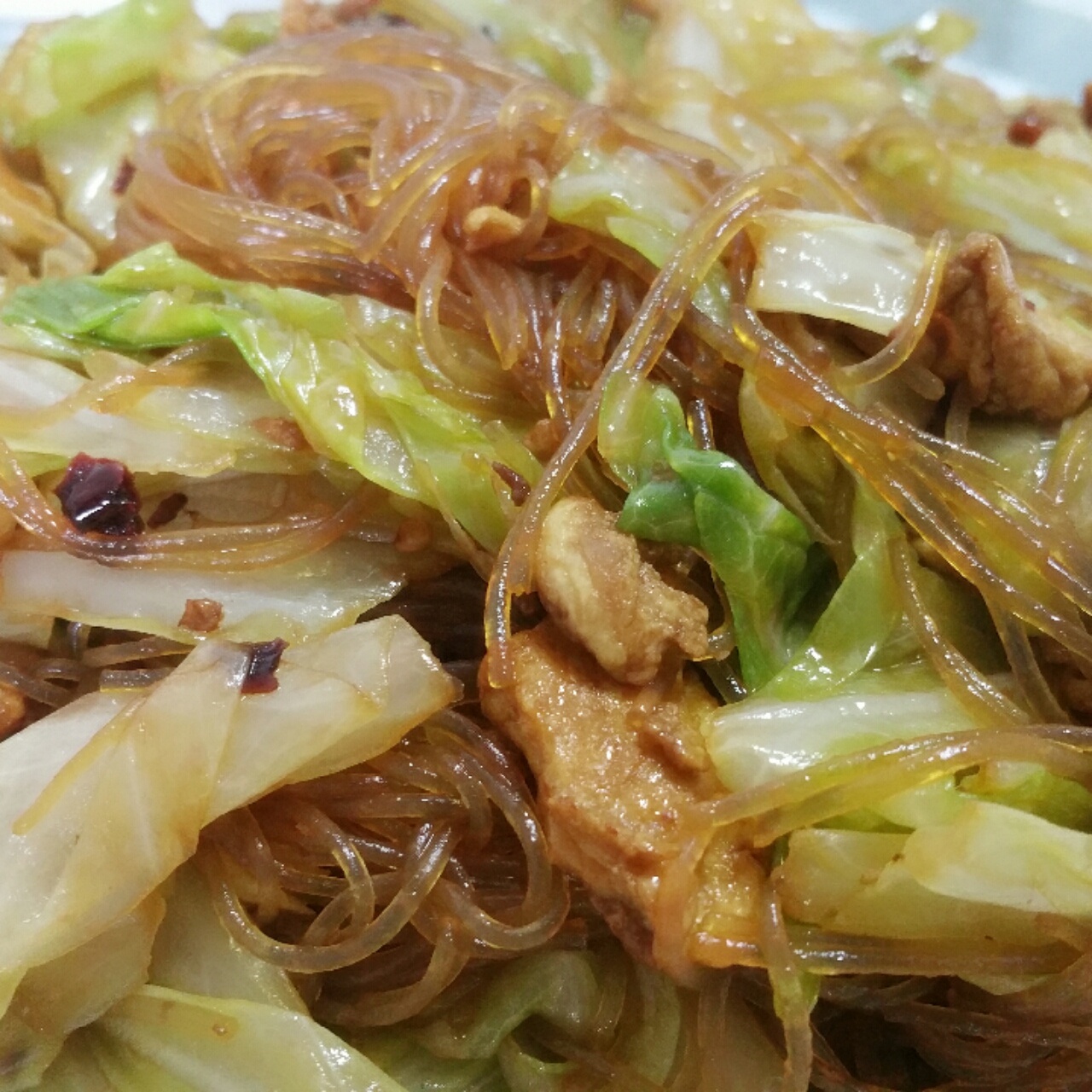 包菜粉丝炒鸡蛋
