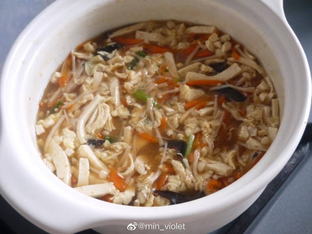 鸡丝酸辣汤