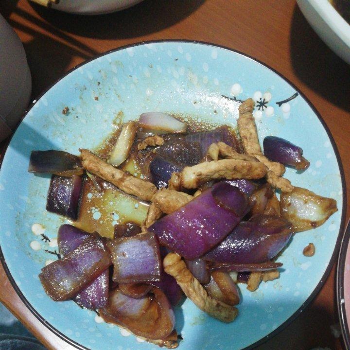 有点下饭的洋葱炒肉