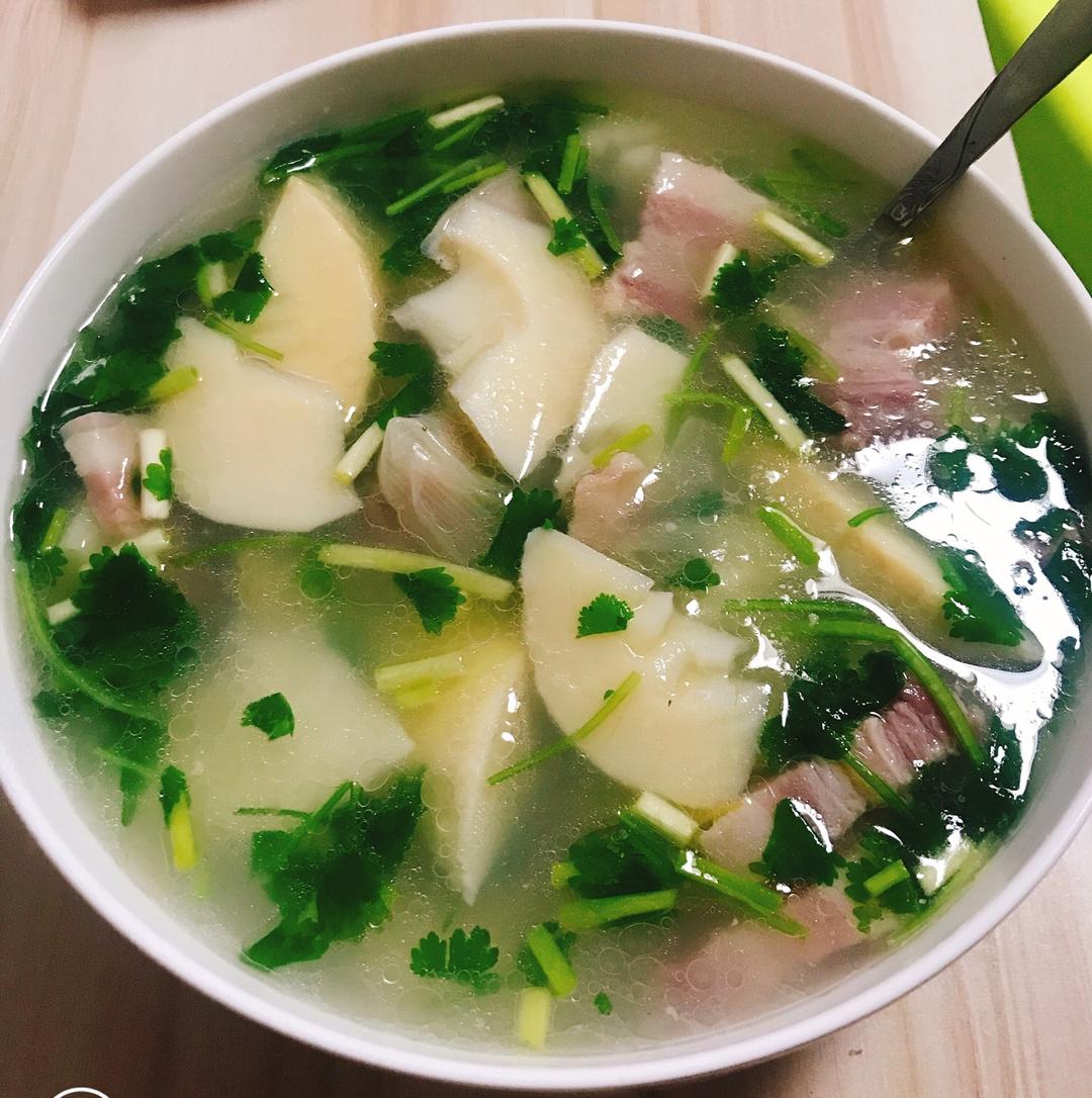 咸肉炖毛笋