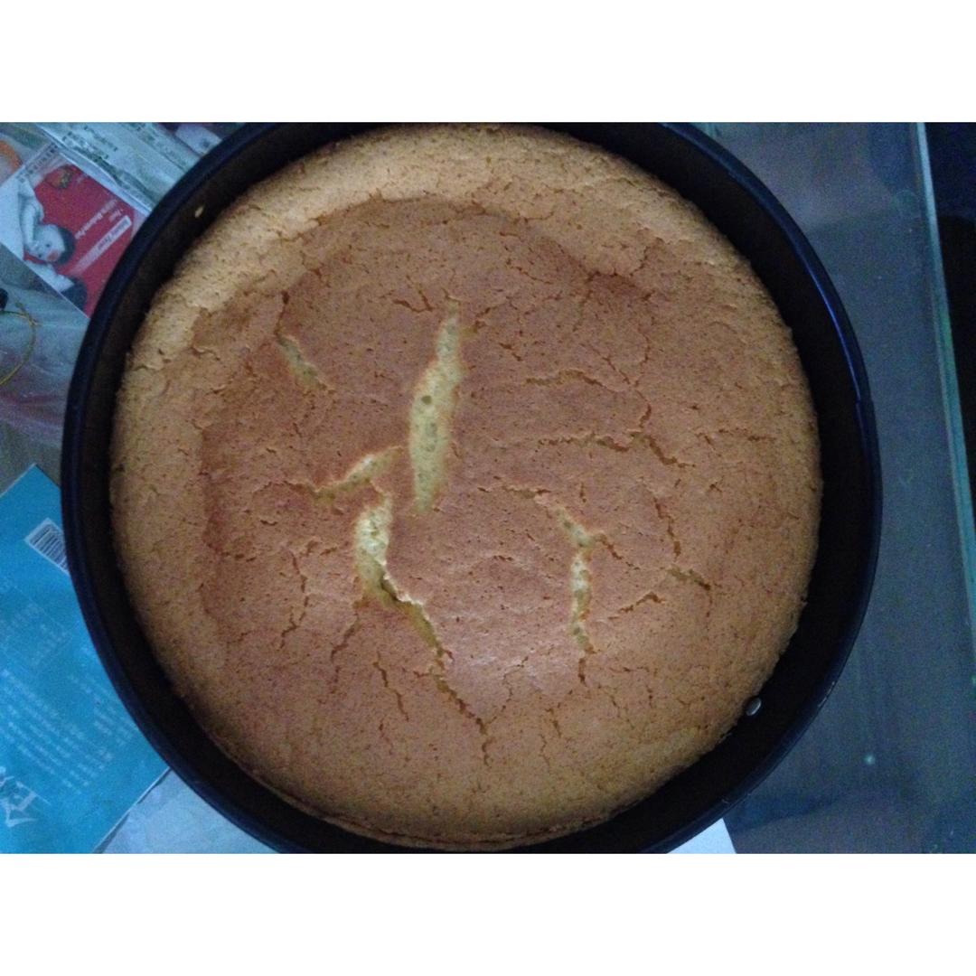 烤箱做蛋糕（戚风蛋糕的做法）