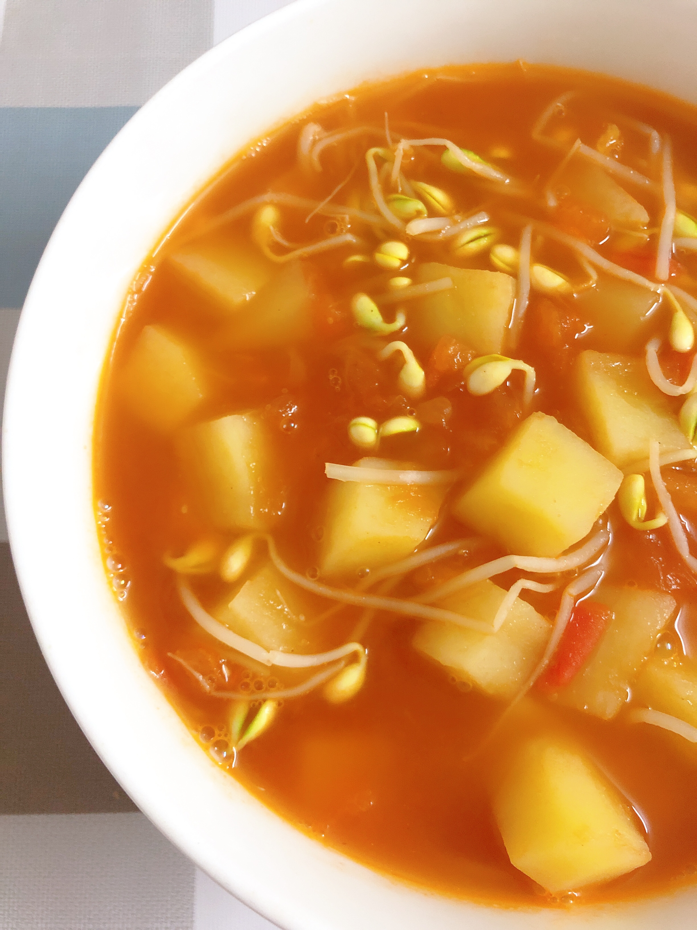 豆芽西红柿汤的做法