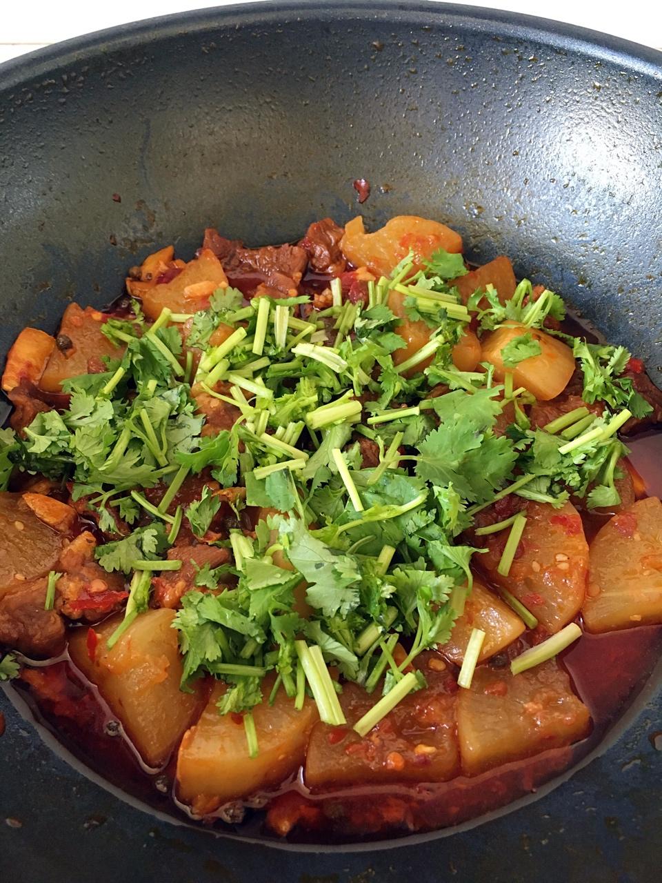 川味萝卜烧牛肉