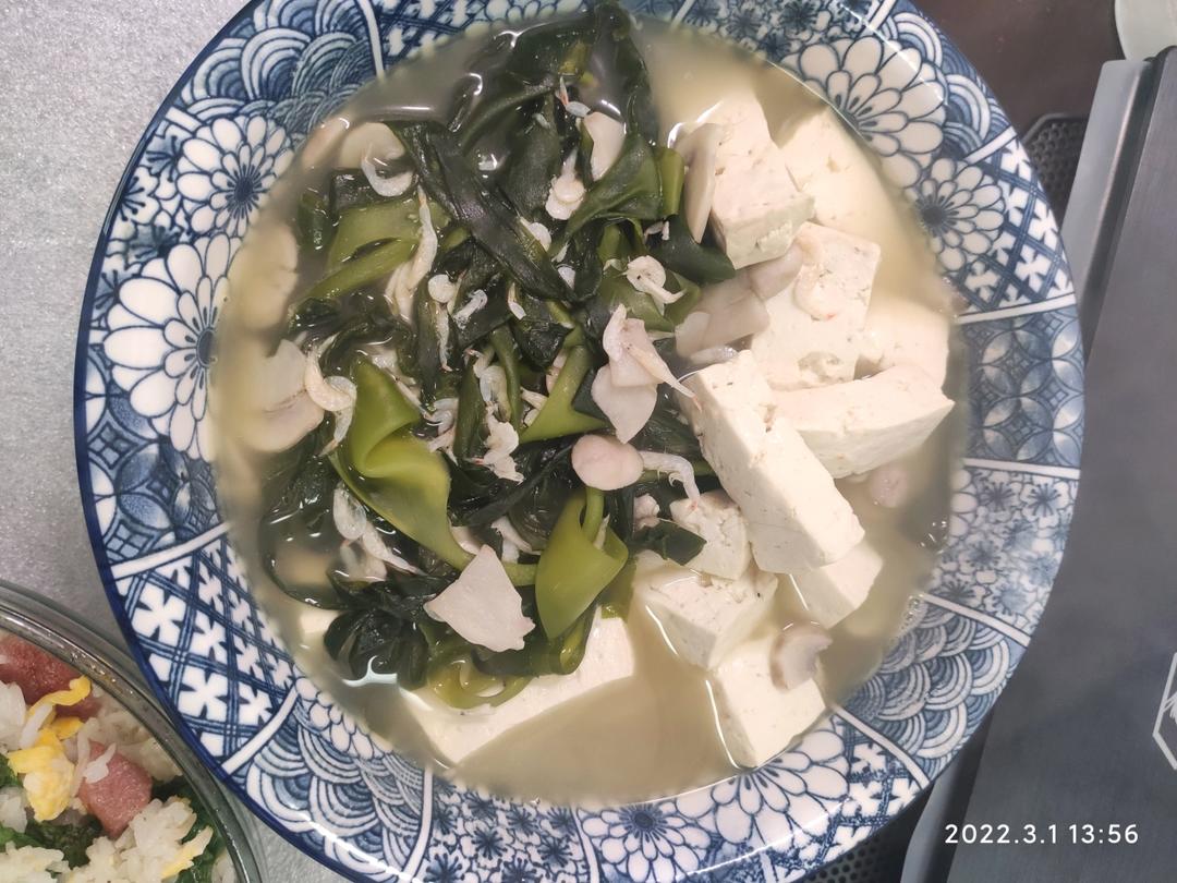 三鲜豆腐汤