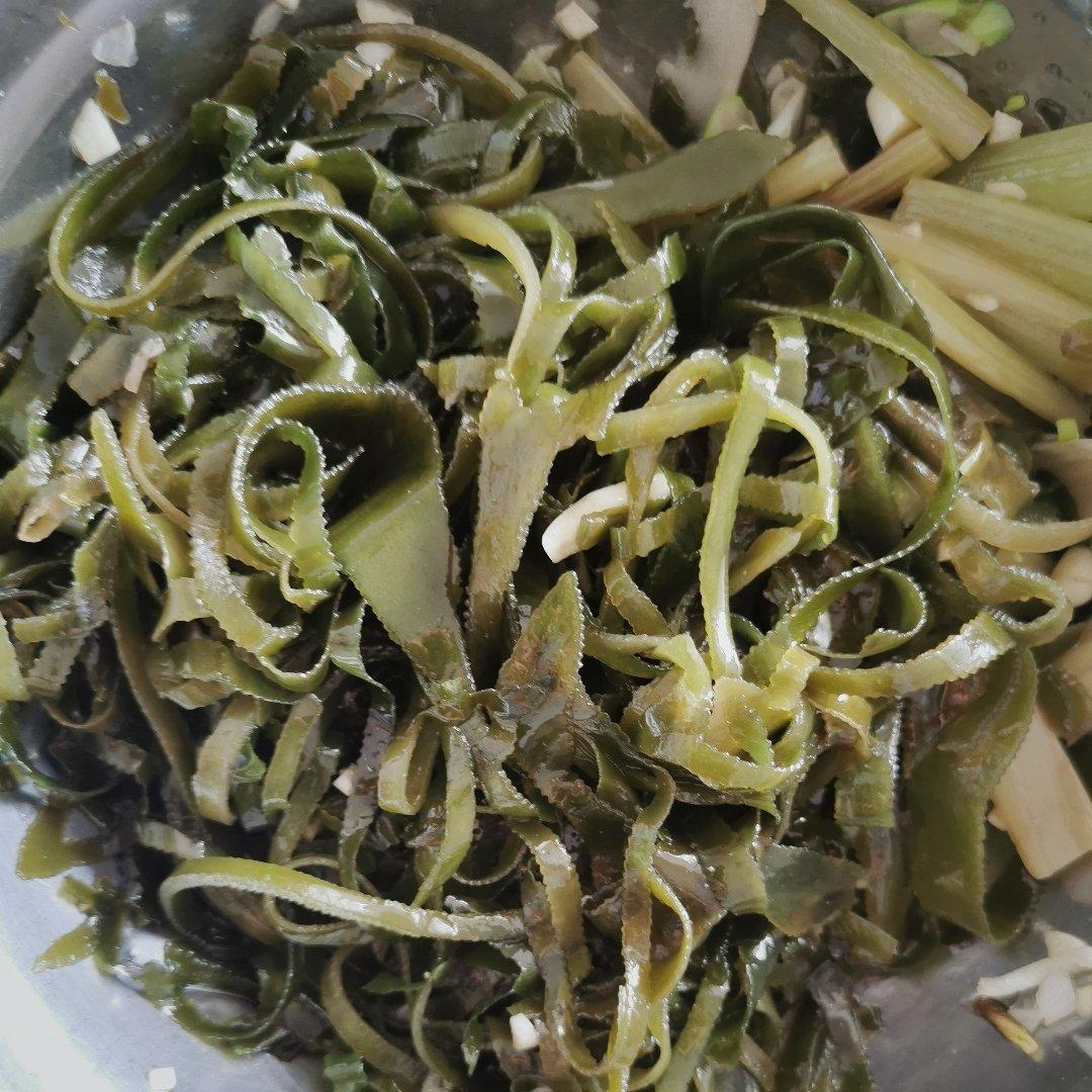 家常凉拌海带丝（简单好吃）