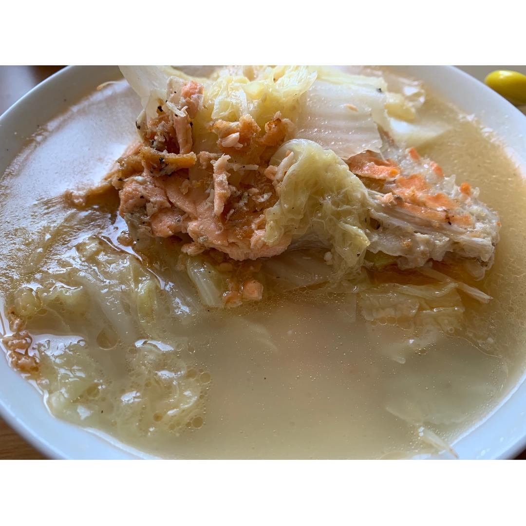 鳕鱼骨熬白菜