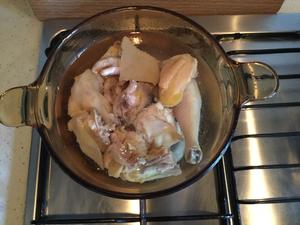 老母鸡炖汤的做法 步骤5