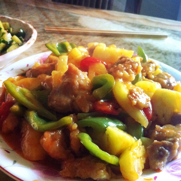 菠萝咕噜肉