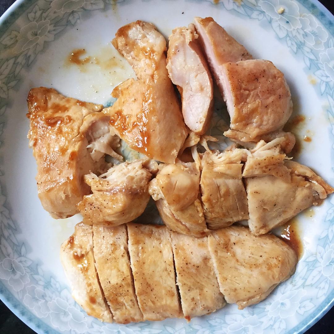 香煎嫩滑鸡胸肉