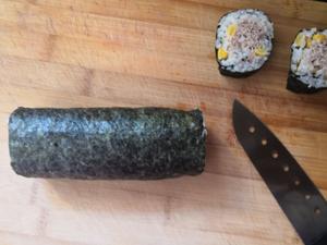 金枪鱼玉米紫菜包饭的做法 步骤5
