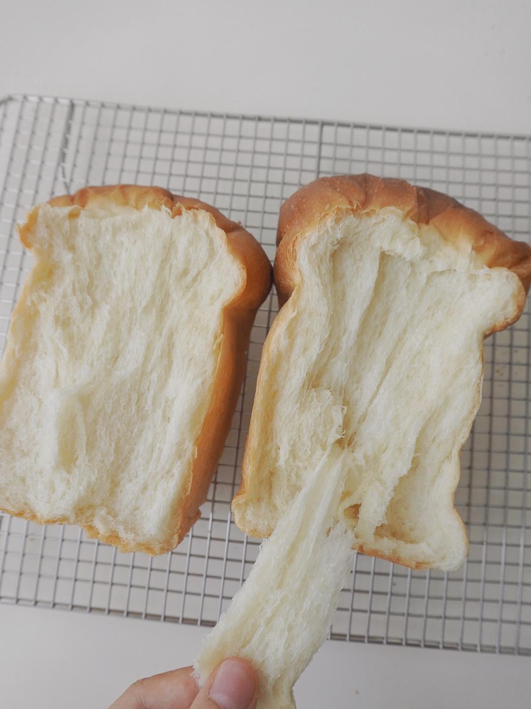 纯奶手撕吐司的做法 步骤1