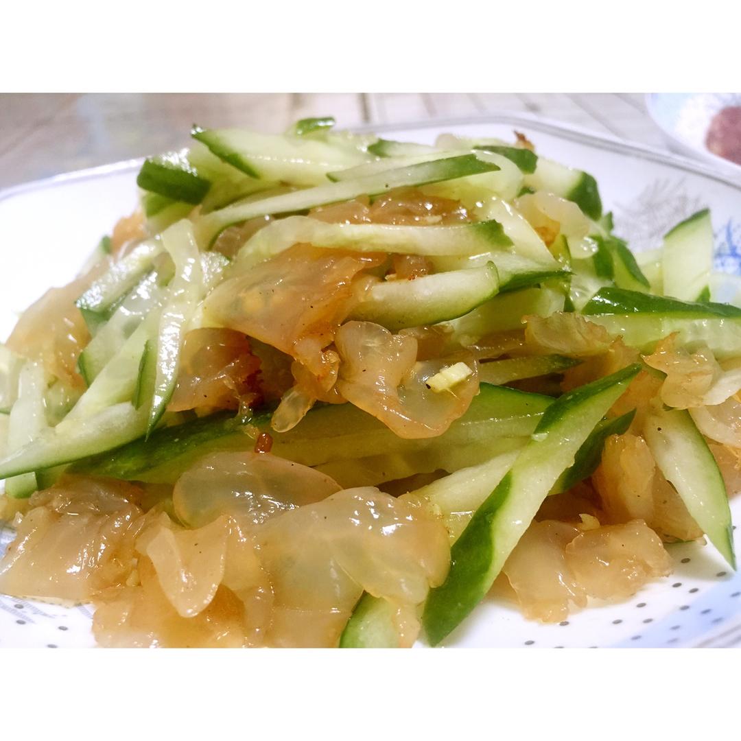 凉拌海蜇黄瓜丝