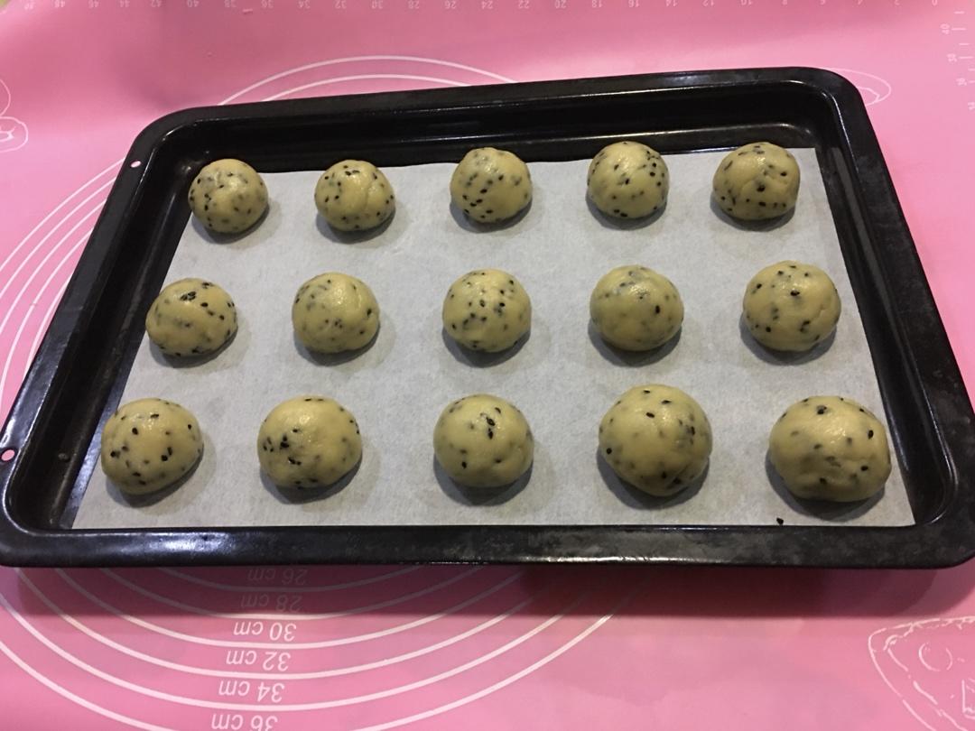 爆浆麻薯、爆浆恐龙蛋、爆浆小团子