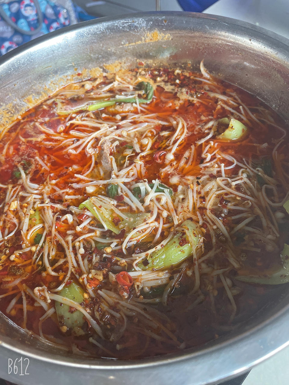 〈水煮肉片〉，调料包版。欣小厨 😉