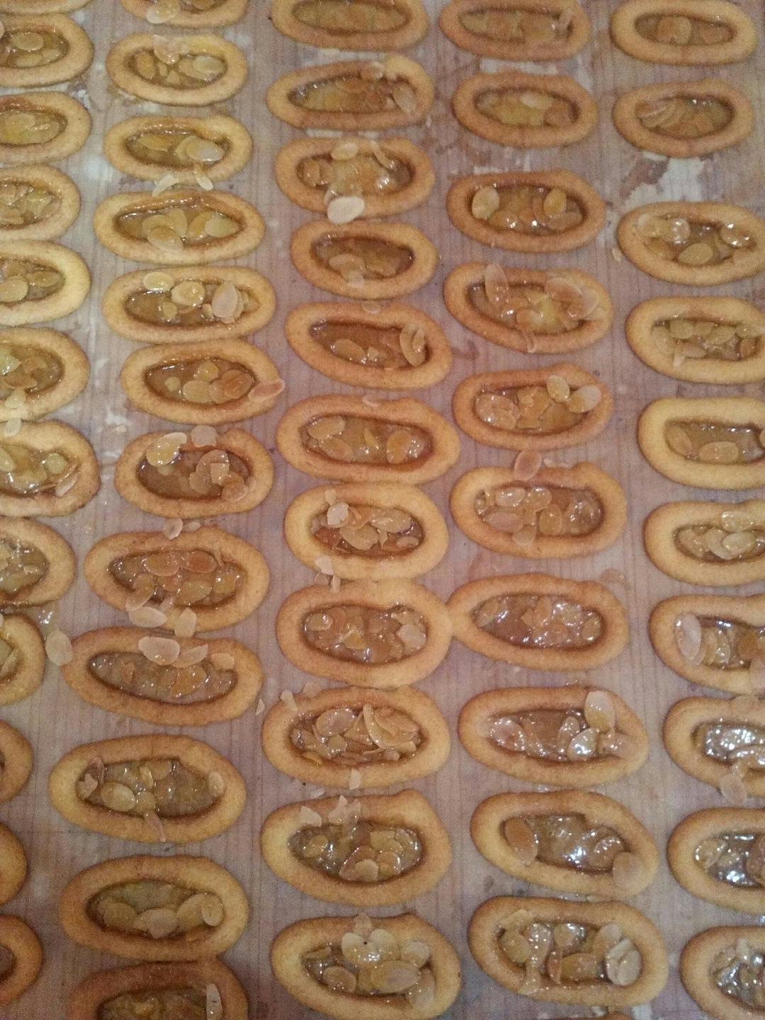 夫人的镜  罗马盾牌