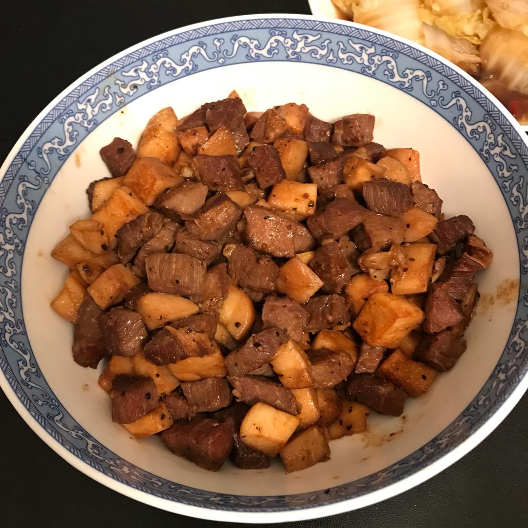 黑椒杏鲍菇牛肉粒