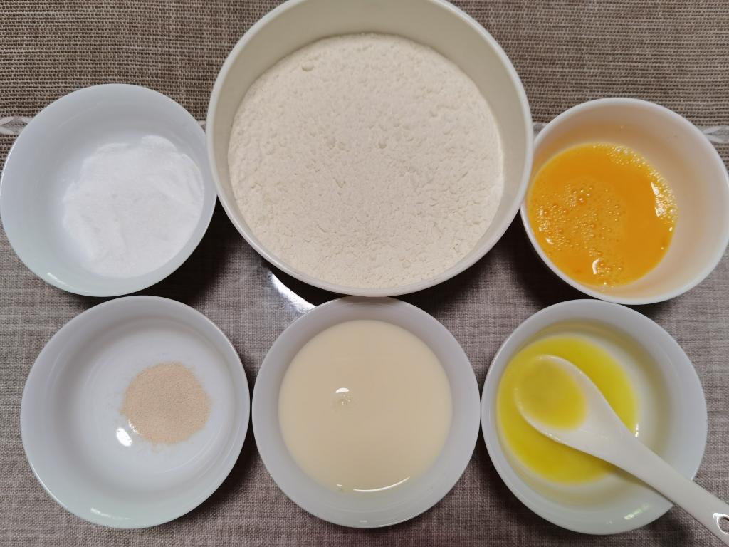 纯奶手撕吐司的做法 步骤1