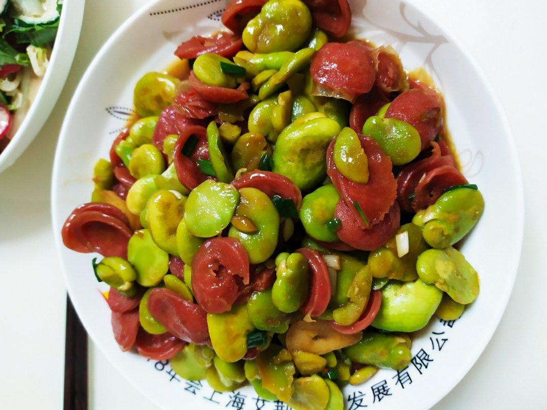 香肠炒蚕豆