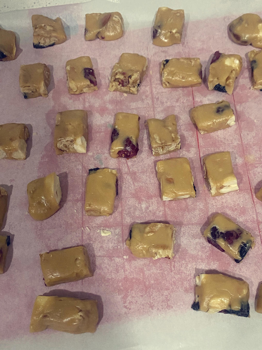 比牛轧糖还要好吃的花生太妃糖（消耗淡奶油）