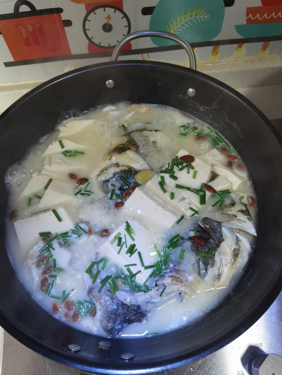 鱼头豆腐汤