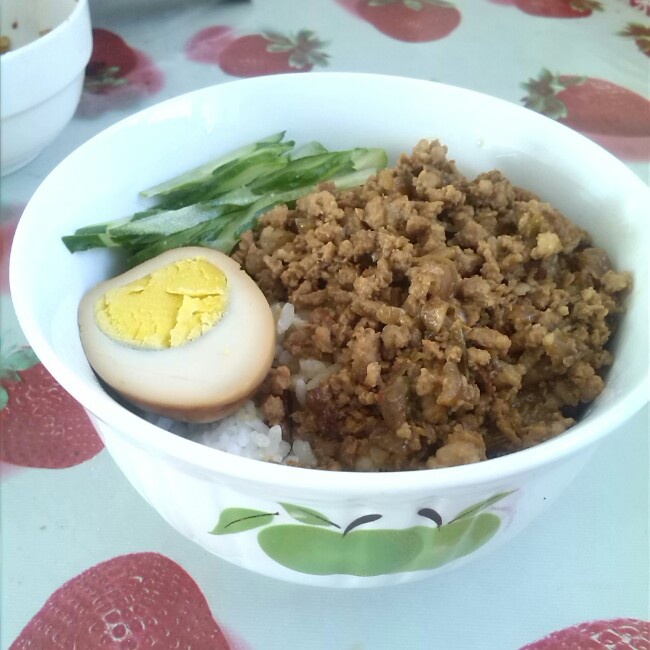 台式卤肉饭