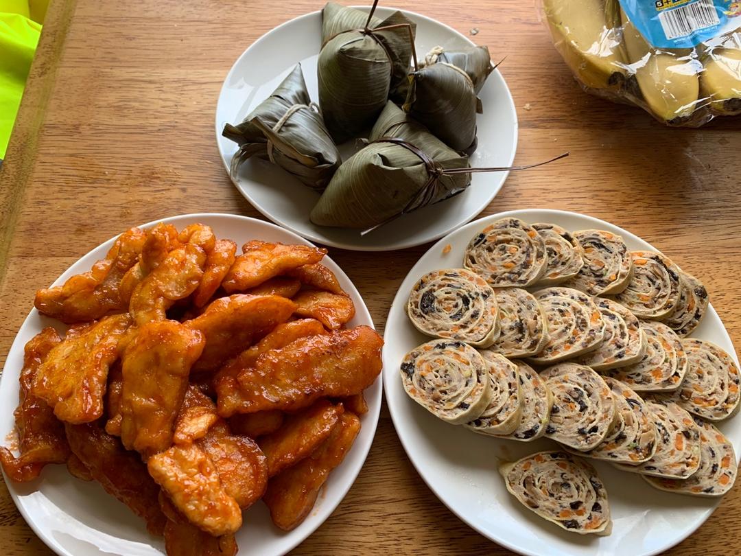 蒸豆皮肉卷