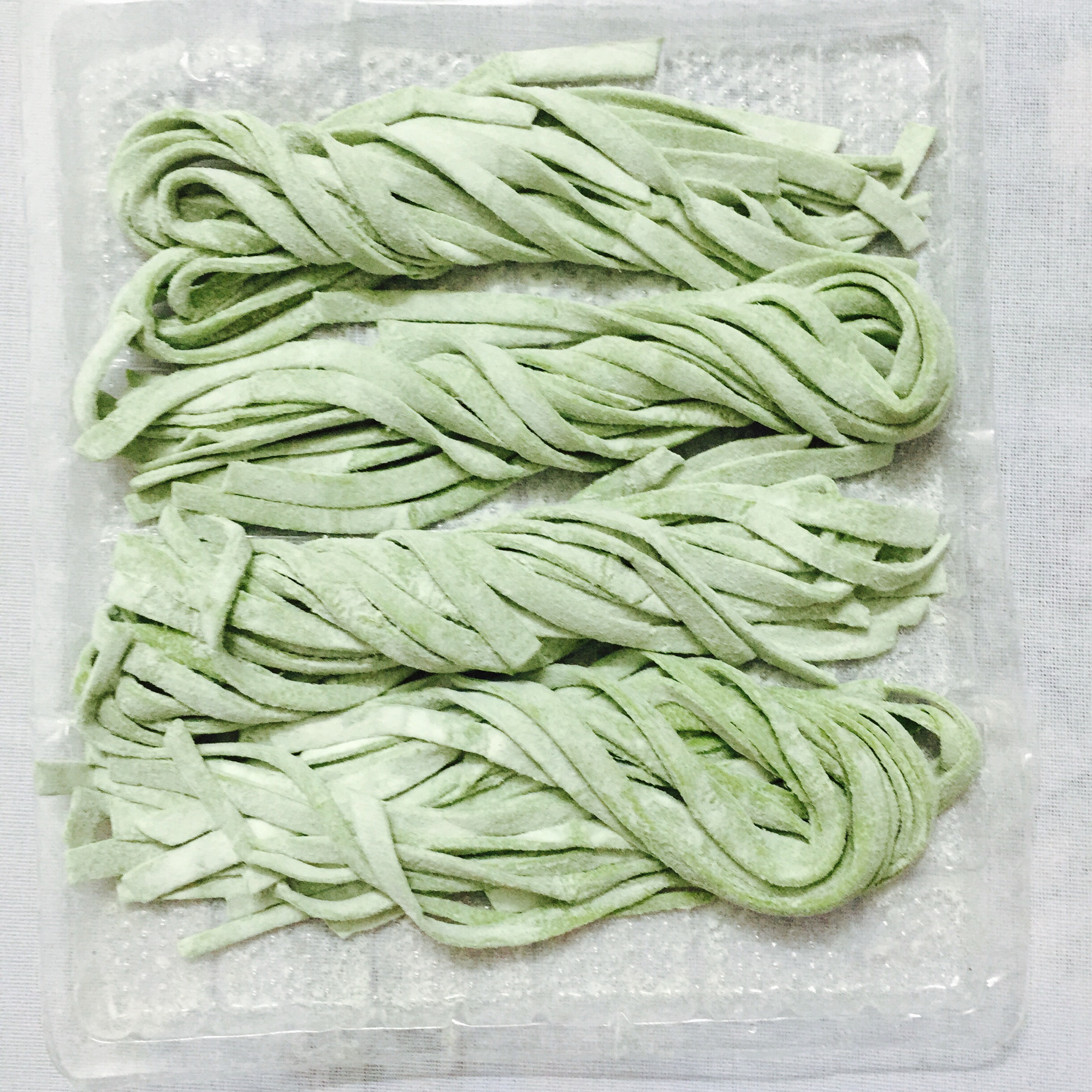 鸡蛋手擀面