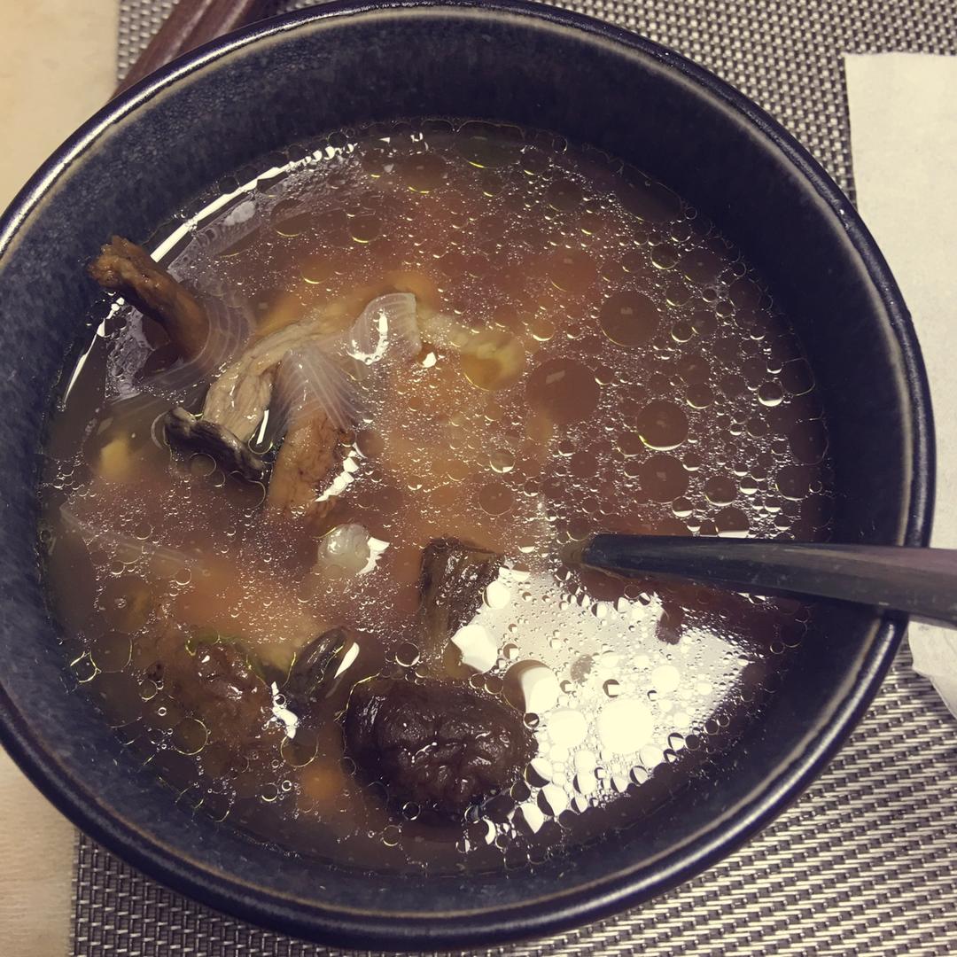 红菇鸡汤