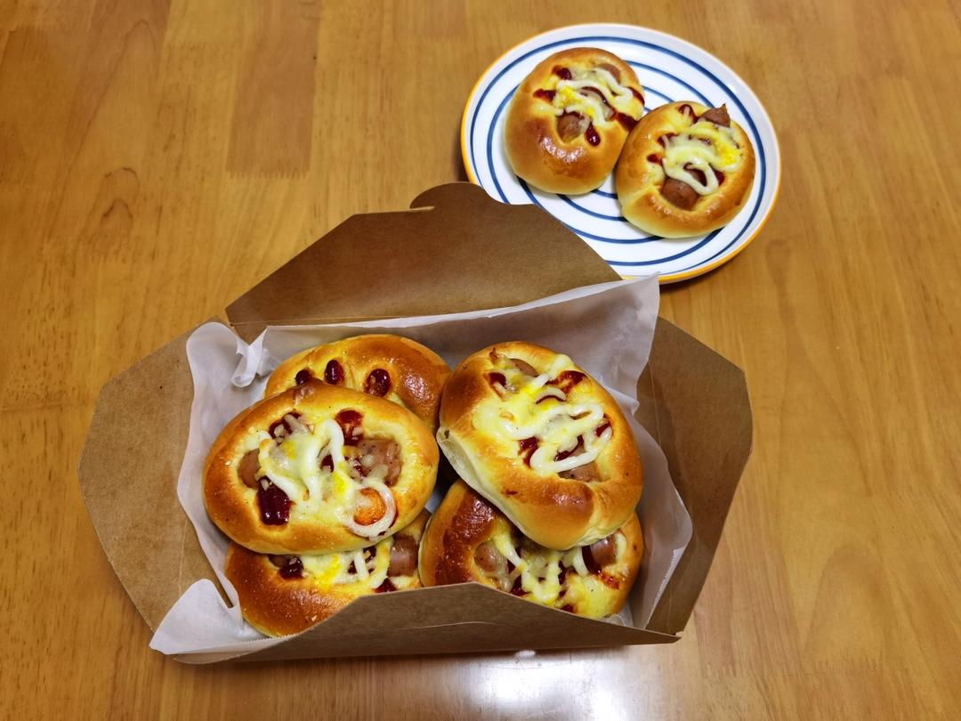 一个面团撑起一家店的台式面包—香肠面包