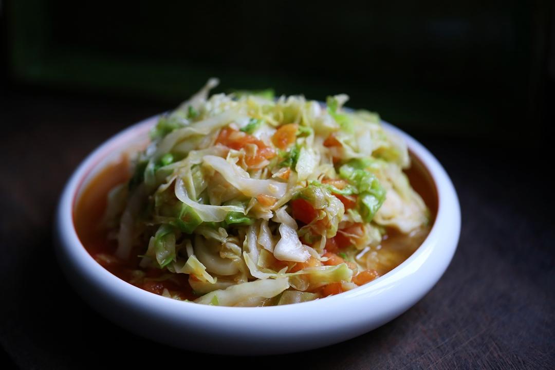 番茄炝炒圆白菜