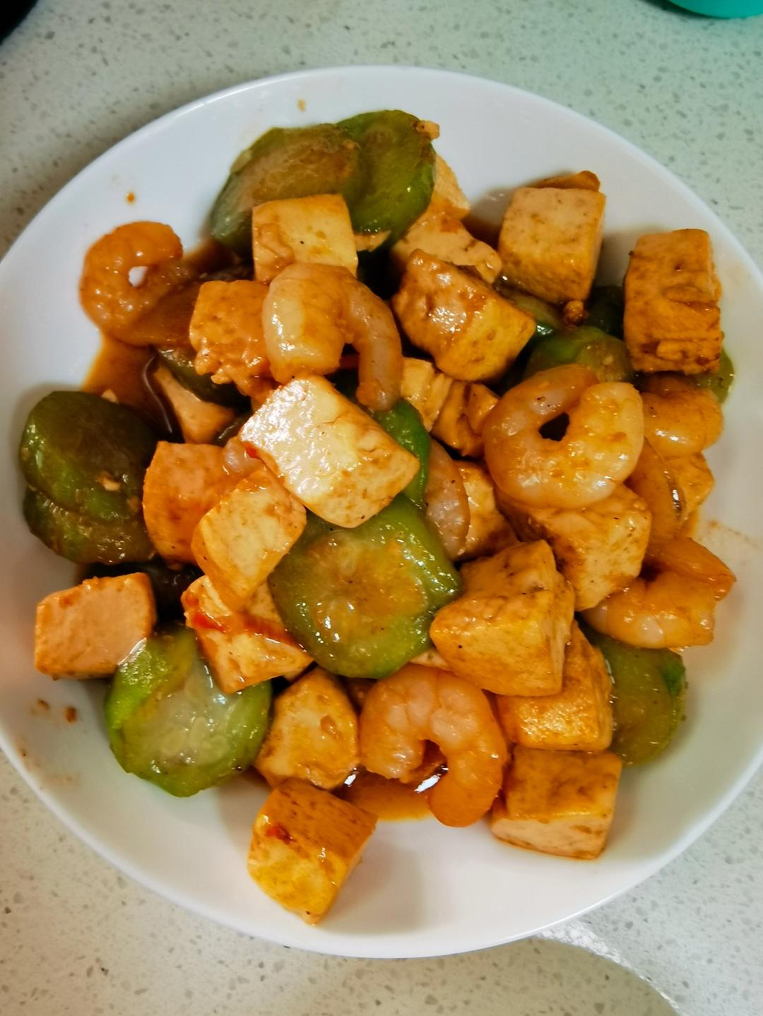 丝瓜虾仁豆腐汤