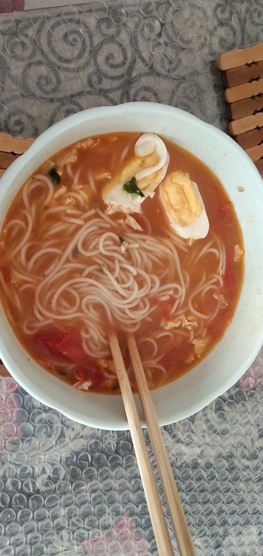 恨不得抱着锅舔的番茄鸡蛋面