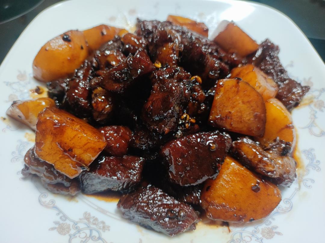 土豆炖牛肉
